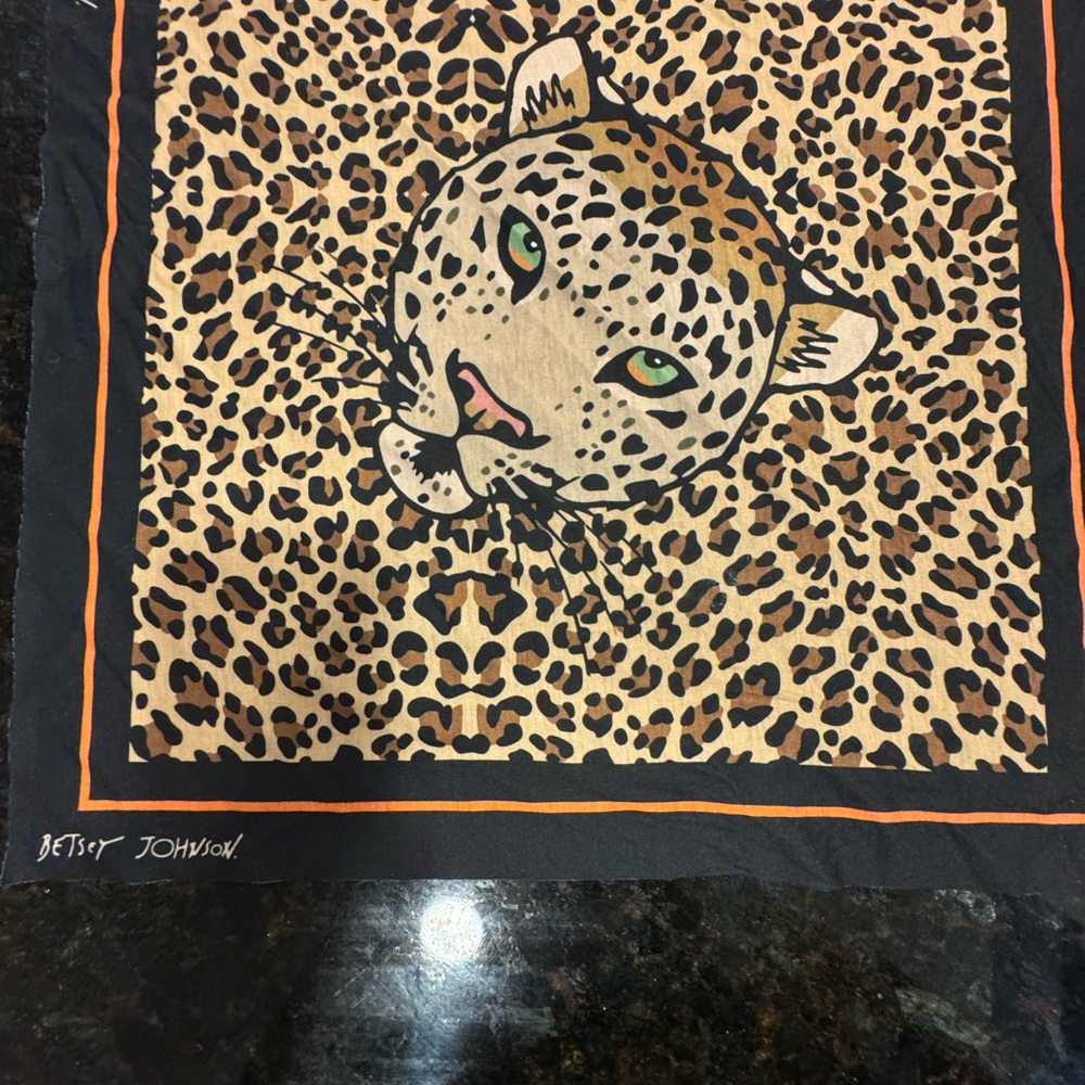 Betsey Johnson Leopard Print Sunglasses - Picture 16 of 16